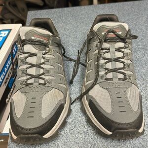 New Men’s Relaxed fit Sketchers with Air-cooled and Memory foam